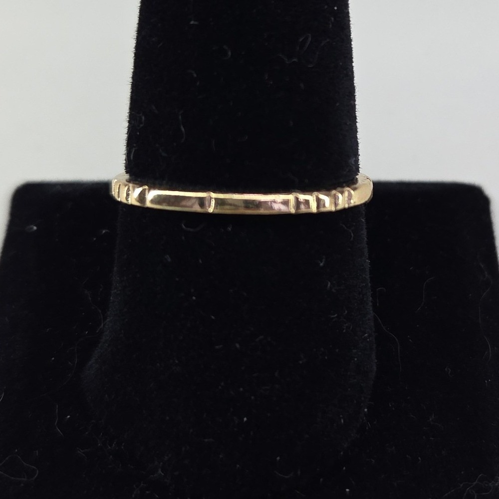 Gold Tone Notched Stackable Band Ring Size 10 Minimalist Textured Slim Ring